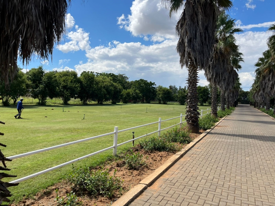 6 Bedroom Property for Sale in Bainsvlei Free State